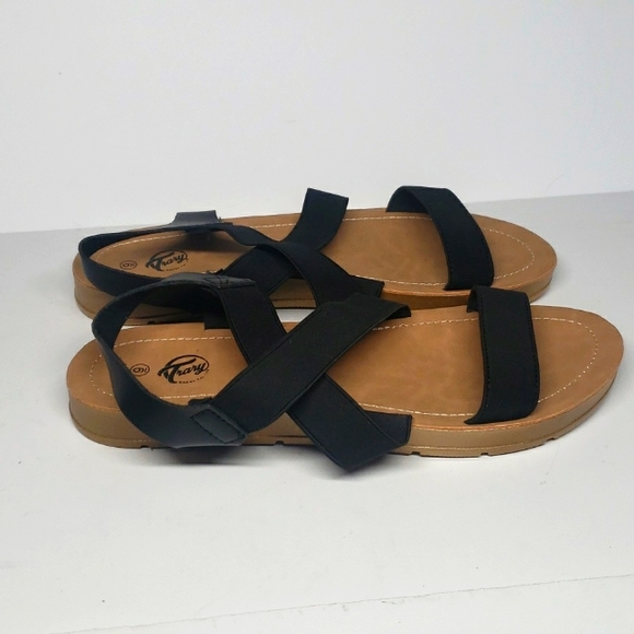 Trary Strappy Sandals - Picture 2 of 4
